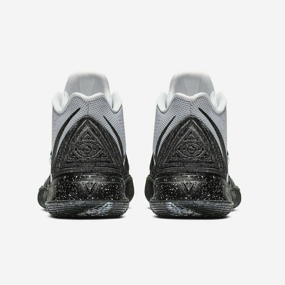 NEW Nike Kyrie 5 Basketball Oreo Sneakers - Picture 3 of 8